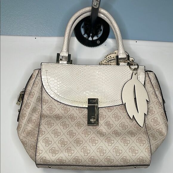 GUESS NISSANA SATCHEL TOTE BAG FTL-06-030 - Picture 1 of 10